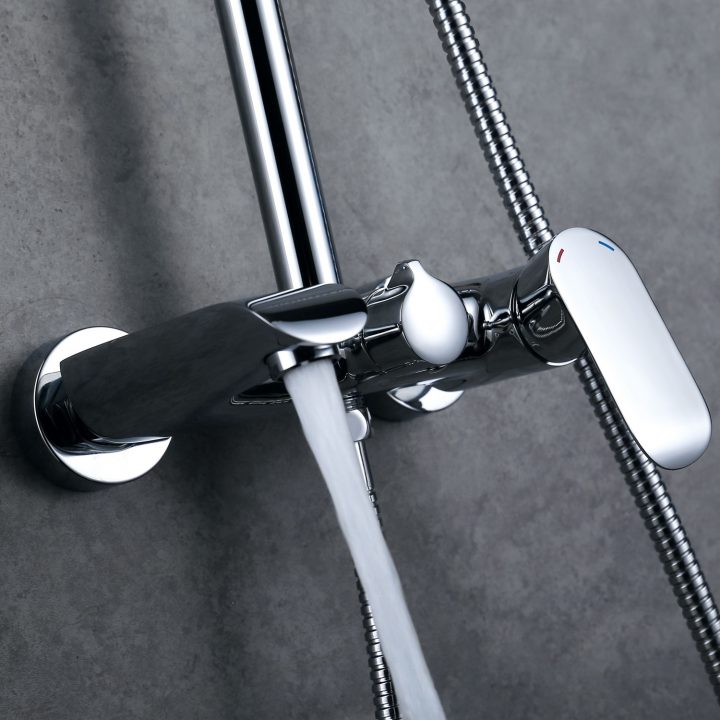 Colonne De Douche Avec Robinetterie En Cuivre Chromé Pour concernant Colonne De Douche Cuivre Colonne De Douche Avec Robinetterie En Cuivre Chromé Pour concernant Colonne De Douche Cuivre