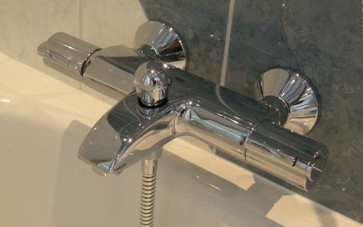 Comment Changer Un Mitigeur De Salle De Bain | Bright tout Tete A Clapet Douche Jedo