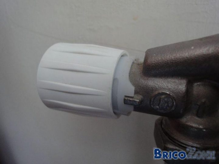 Comment Demonter Un Robinet Thermostatique Giacomini encequiconcerne Comment Demonter Une Tete Thermostatique  De Robinet Hansgrohe