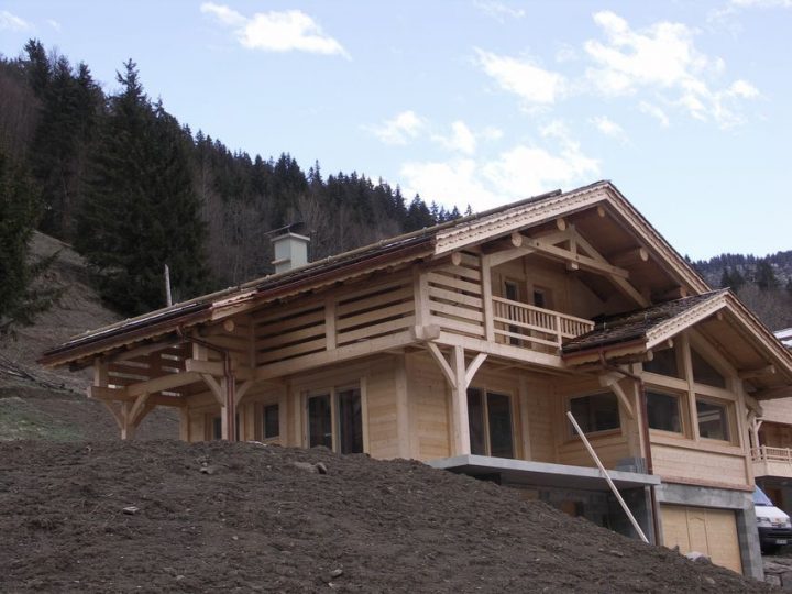 Construction Chalets Poteaux Poutres Clusaz En 2021 à Forum Chalets Stmb En 2021