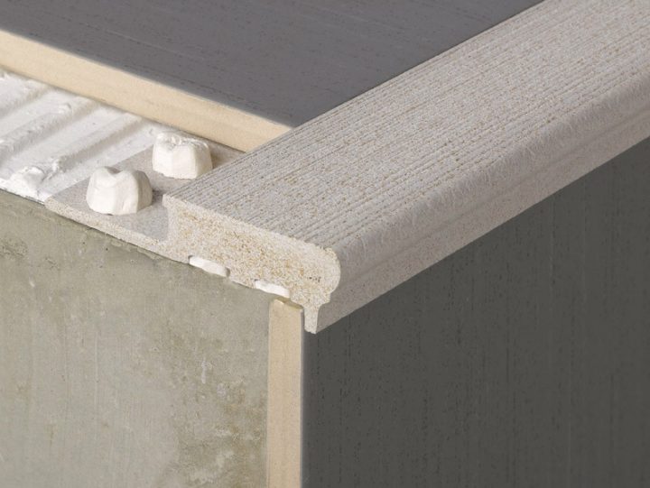 nez de marche carrelage castorama