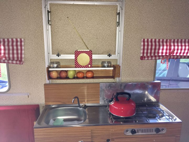 Épinglé Par Ruth Skree Sur Rapido Project | Caravane à Interieur De Rapido Club 30 Épinglé Par Ruth Skree Sur Rapido Project | Caravane à Interieur De Rapido Club 30