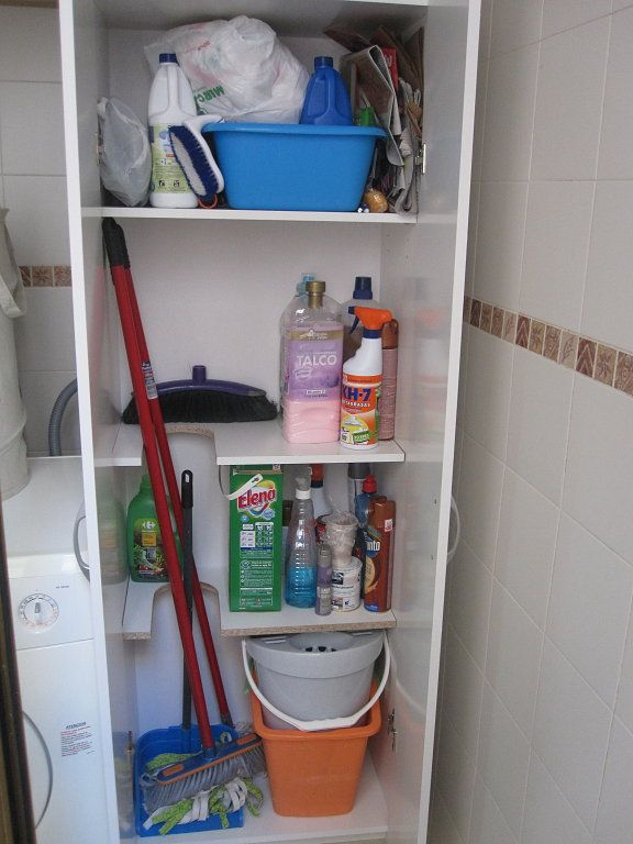 Épinglé Sur Cellier/ Garage avec Rangement Aspirateur Placard Épinglé Sur Cellier/ Garage avec Rangement Aspirateur Placard