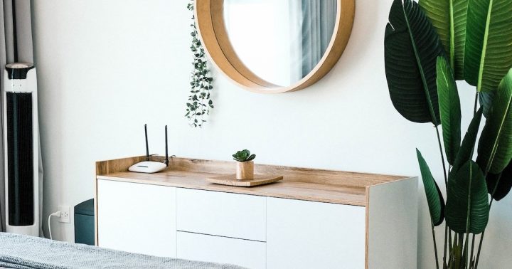 Fixer Un Objet Au Mur En Moins De 5 Minutes Que Oui dedans Comment Fixer Un Carton Au Mur