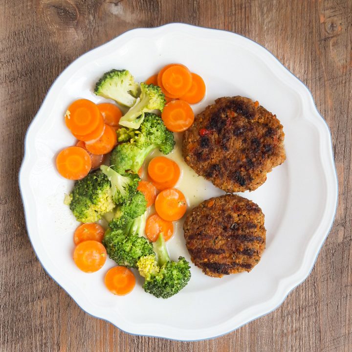 frikadellen mit gemüse und kartoffeln