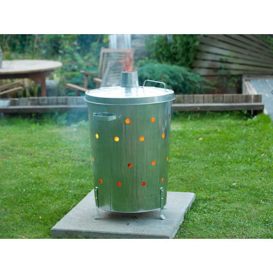 L'Incinérateur De Jardin 110 L Propre Et Discret De Jardin serapportantà Incinerateur De Jardin Jardiland