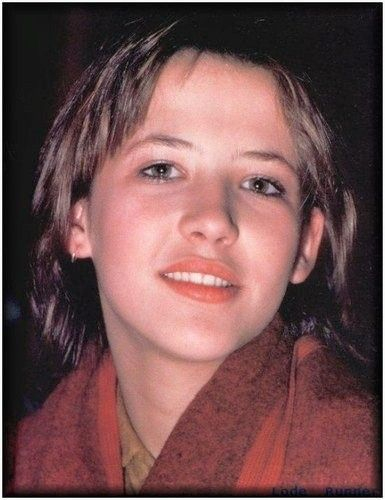 Pin Von T Lochner Auf Sophie Marceau | Kino, Schöne Bilder destiné Emilie Gilbert Actrice Pin Von T Lochner Auf Sophie Marceau | Kino, Schöne Bilder destiné Emilie Gilbert Actrice