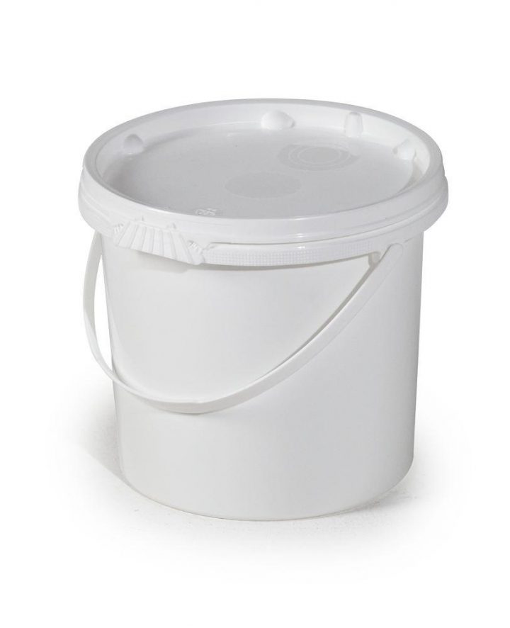 Seau Un En Pp, 5,5 L, Blanc Avec Couvercle Et Anse En encequiconcerne Seau Plastique Avec Couvercle Castorama