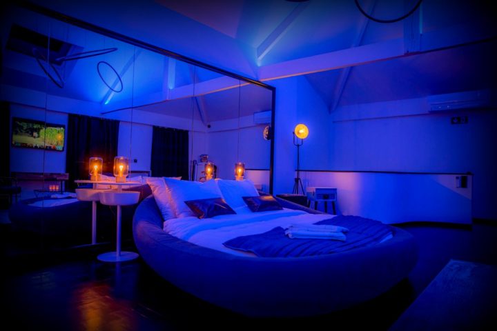 Suite Brooklyn Avec Spa Et Sauna Privatif | Lofts In Town pour Suite Et Loft Belgique