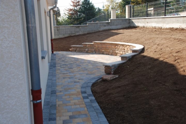 Terrasse En Pierres Ou Bois Composite, Escalier & Muret À à Marche Escalier Marlux