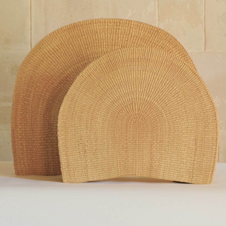 Têtes De Lit, M, Ghana – As'Art A Sense Of Crafts à La Bergerie Des Sense Libertin