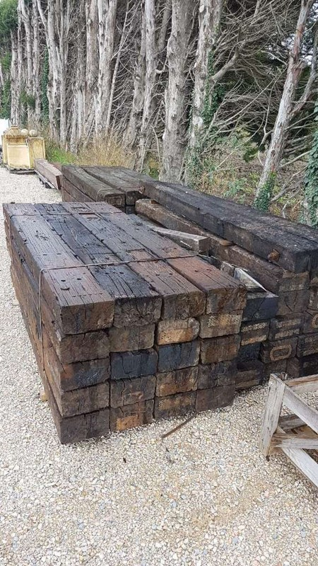 Traverse Paysagère En Chêne Massif 260X26X15 Cm – C-Negoce intérieur Traverse De Chemin De Fer Aube Occasion