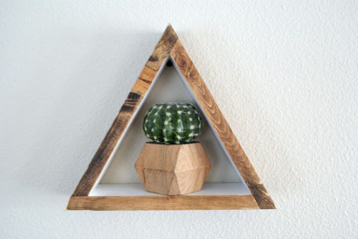 Triangle En Bois Étagère Rayonnage Géométrique Minimal dedans Tringle Industrielle Diy Triangle En Bois Étagère Rayonnage Géométrique Minimal dedans Tringle Industrielle Diy