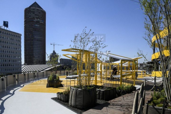 Urbanisme. Jardin Suspendu Du Parking Des Halles De Lyon dedans Jerdin De Lyou Lourdes