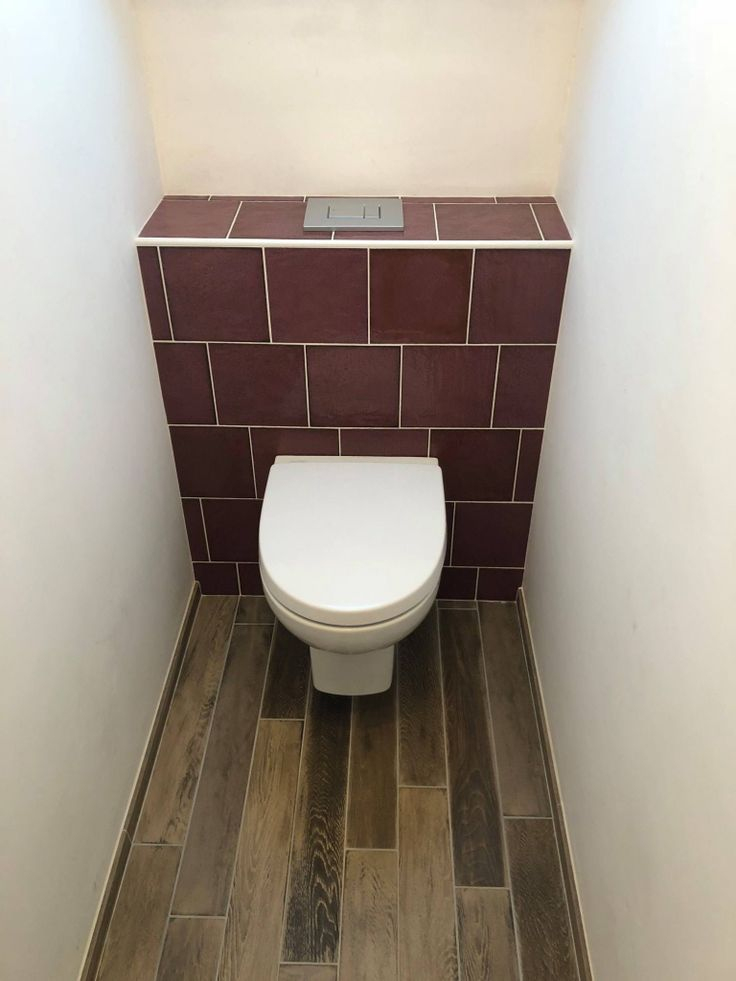 Wc Suspendu Avec Carrelage Imitation Parquet Réalisation concernant Peinture Carrelage Wc