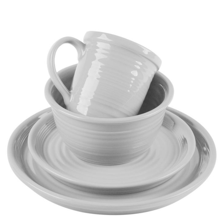 White Carnival Collection 16 Piece Stoneware Dinnerware à Home Essential Tringles A Rideaux Plates