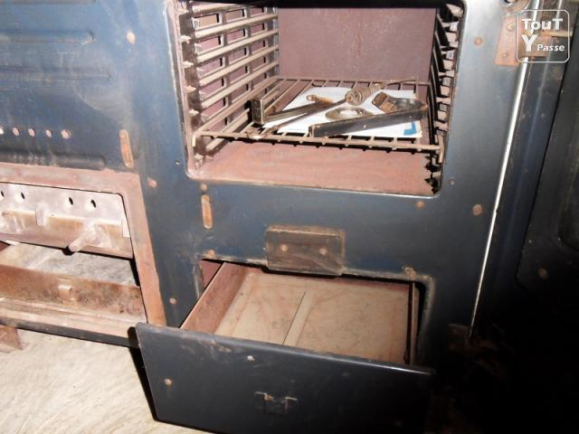 A Vendre Cuisinière À Bois D'Occasion Franco Belge Sames 64520 à Balancoire 4 Place A Vendre Bois