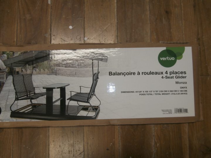 Balançoire 4 Places | Mobilier Pour Terrasse Et Jardin | St-Georges-De avec Balancoire 4 Place Chez Cansc