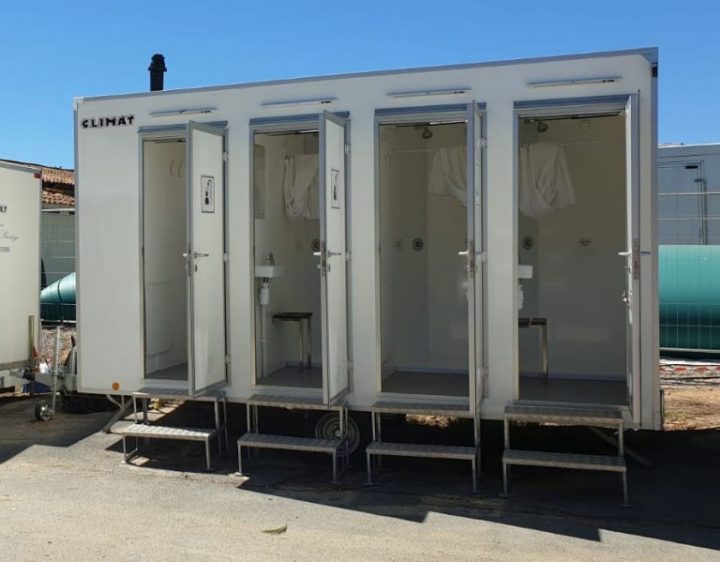 Caravane Douches Climat – Idéale Pour Toutes Vos Réceptions Privées concernant Rideau Douche Accordeon Pour Roulotte