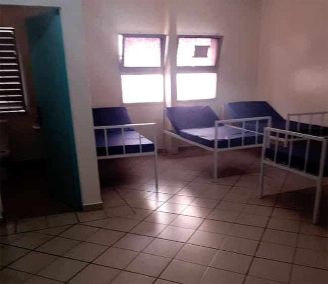 Covid-19 – Prise En Charge Des Malades : Le Hangar Des Pèlerins Attend pour Matelas Pour Sedar