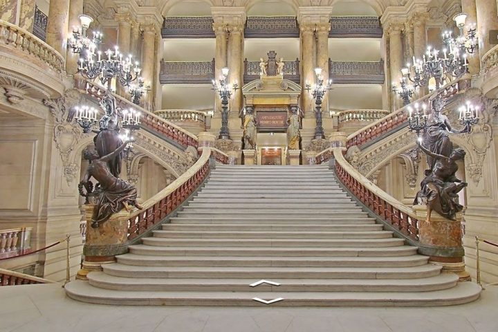 En Images. Visiter L'Opéra De Paris Sans Bouger De Chez Soi – Le Point concernant Voici La Grande Sall