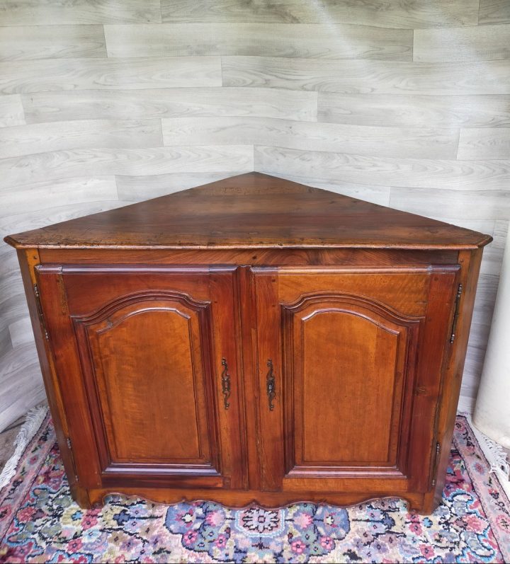 Encoignure Louis Xv En Noyer Meuble De Coin – Encoignures encequiconcerne Le Bon Coin 54 Meubles