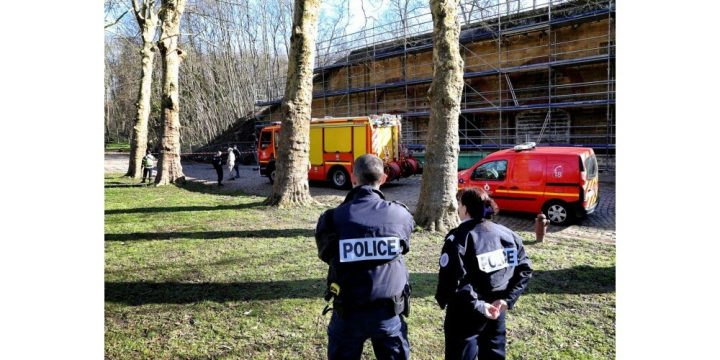 Faits Divers. Photos. Metz : Une Bouteille De Gaz A Explosé Sur Le tout La Police Fouille Dans Les Frigos