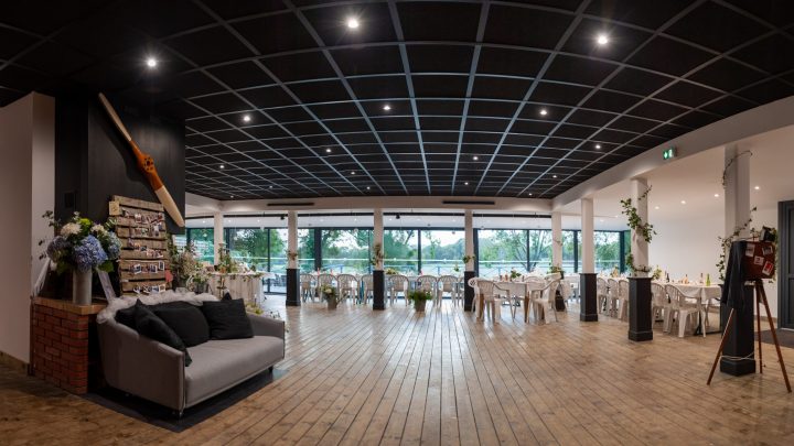 Salle De Réception – La Plage intérieur Voici La Grande Sall