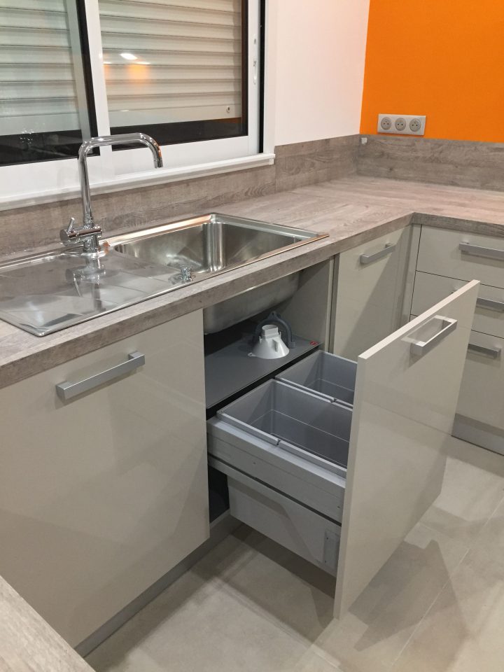 évier et meuble sous évier