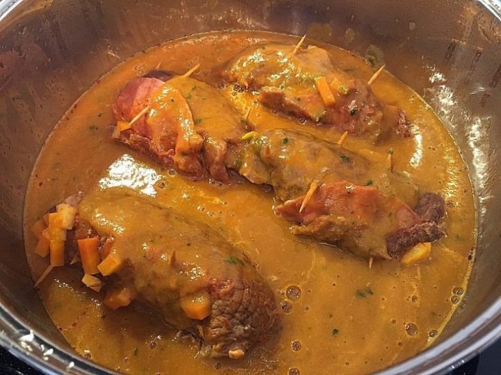 rinderrouladen im schnellkochtopf wie lange