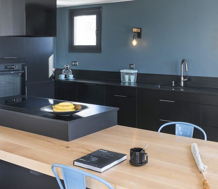 peinture meuble noire mat