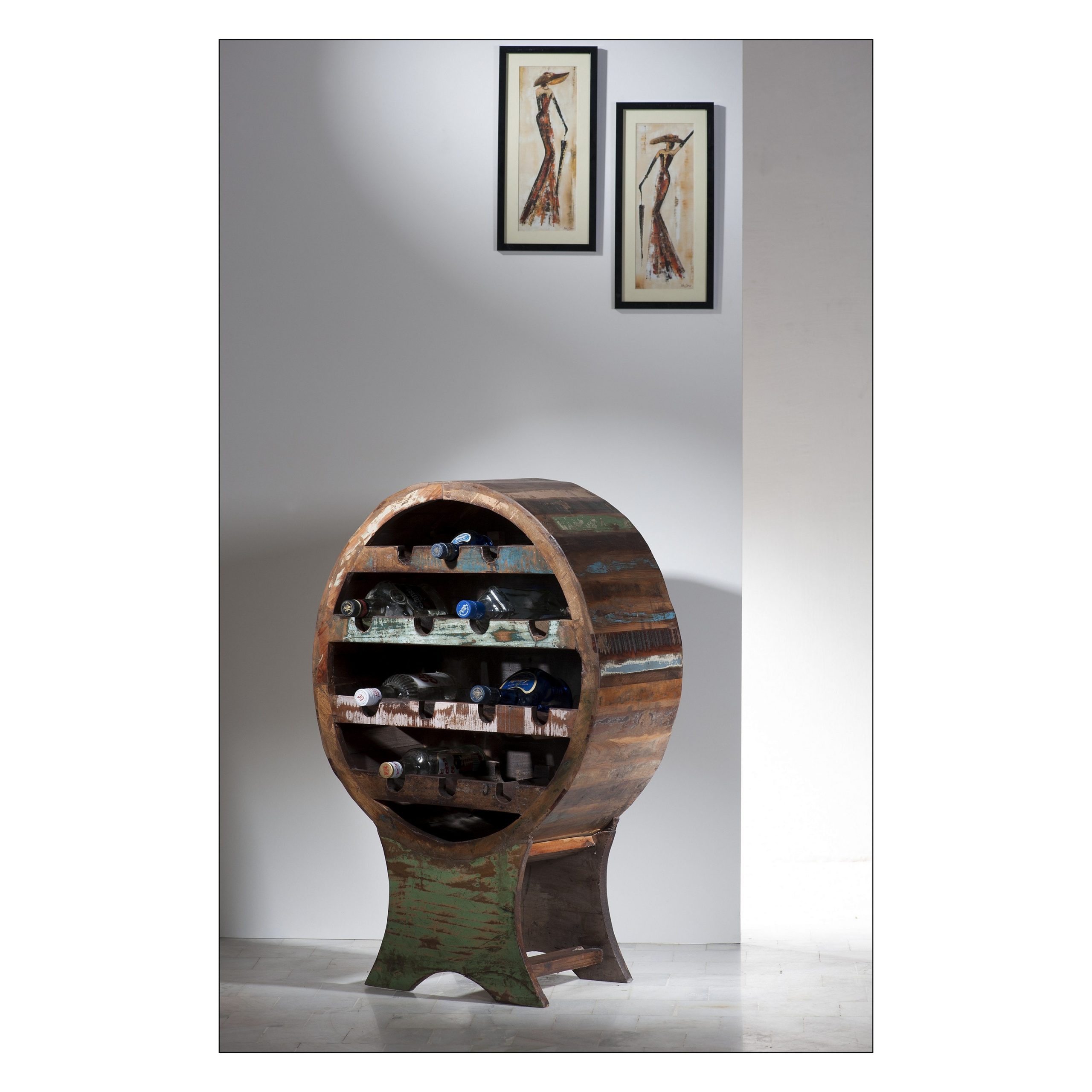 meuble range bouteille fermé