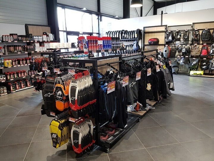 magasin meuble saint maximin