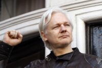 breaking news julian assange