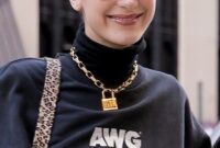 bella hadid glasses 2022