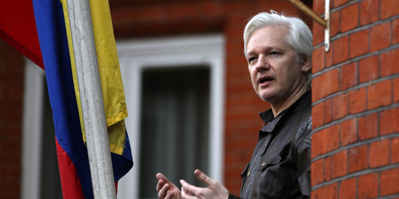 Pourquoi le procès en extradition de Julian Assange "va bien au-delà de
