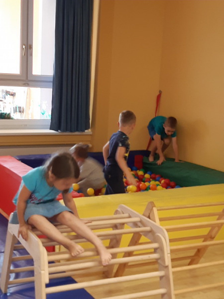  Bewegung & jede Menge Spaß in der Bewegungsbaustelle 