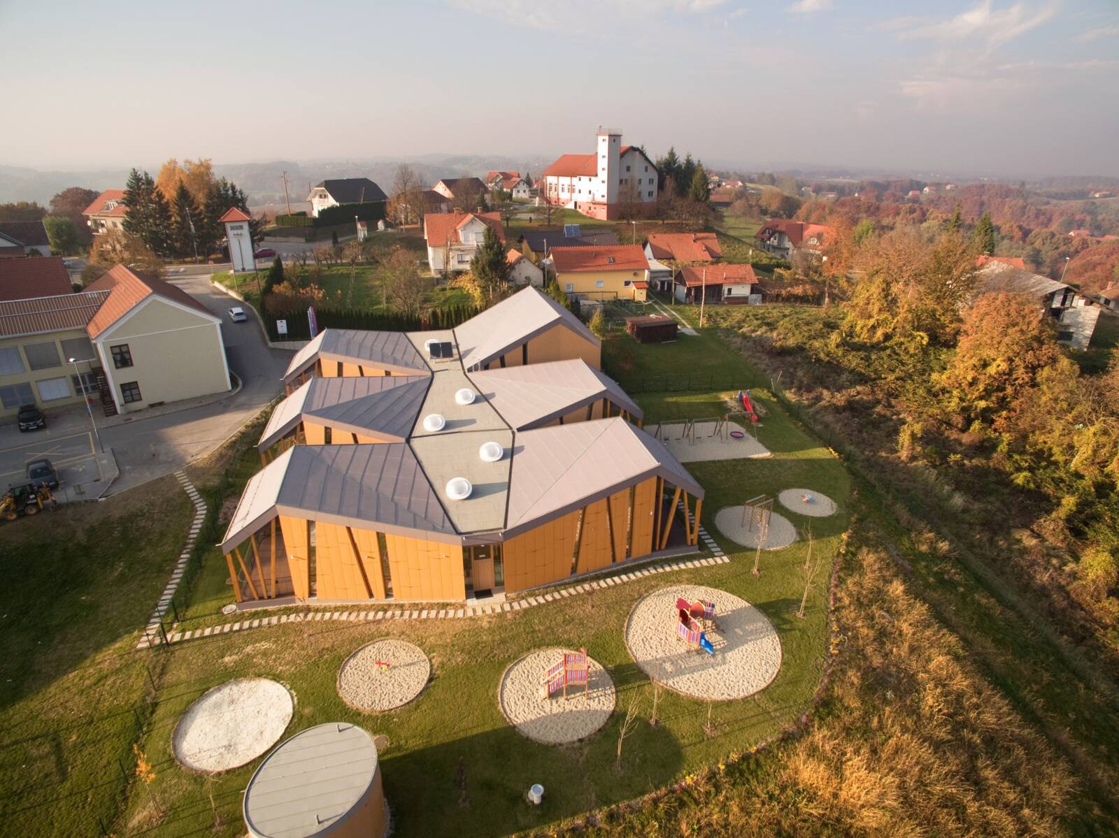  Kindergarten - Swisspearl Illustration 