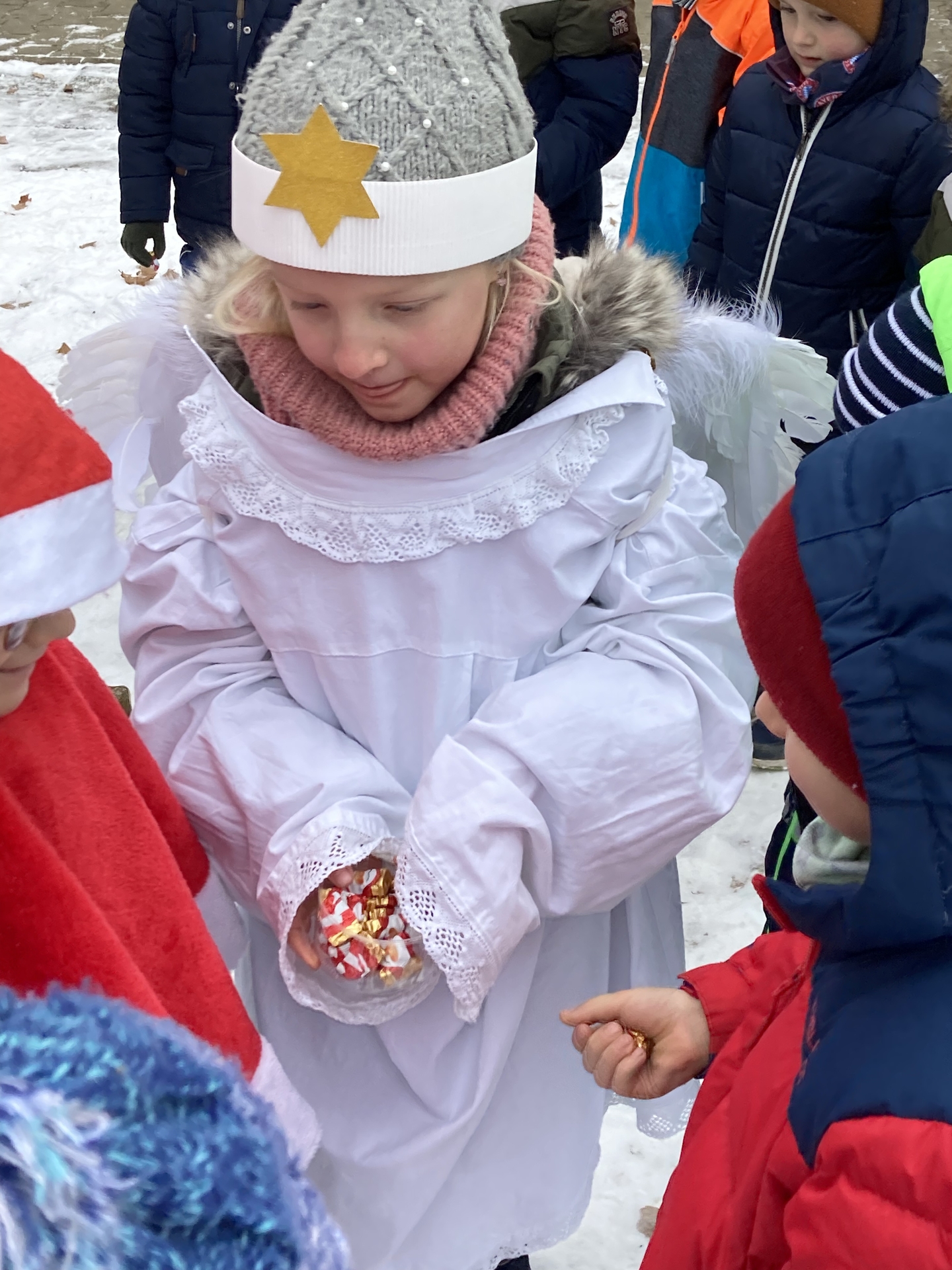 Weihnachtsfeier mit dem Kindergarten - Grundschule Mähring Illustration 