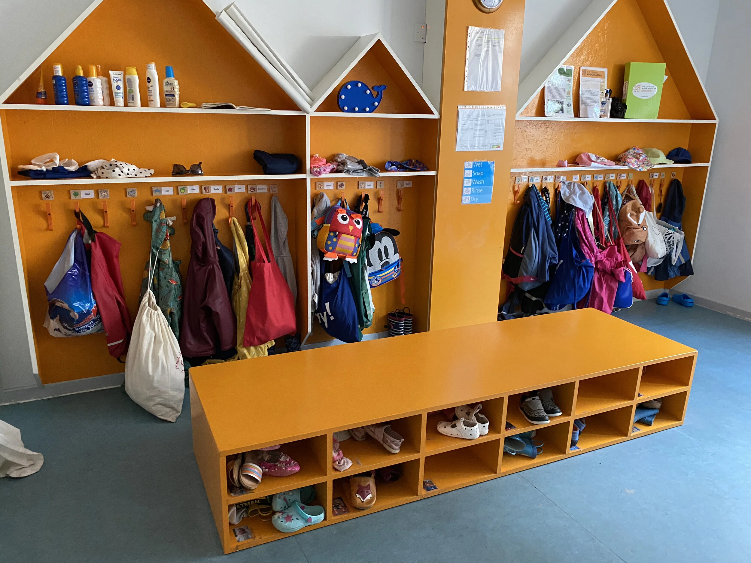  The German Kindergarten — Bermondsey Motiv 