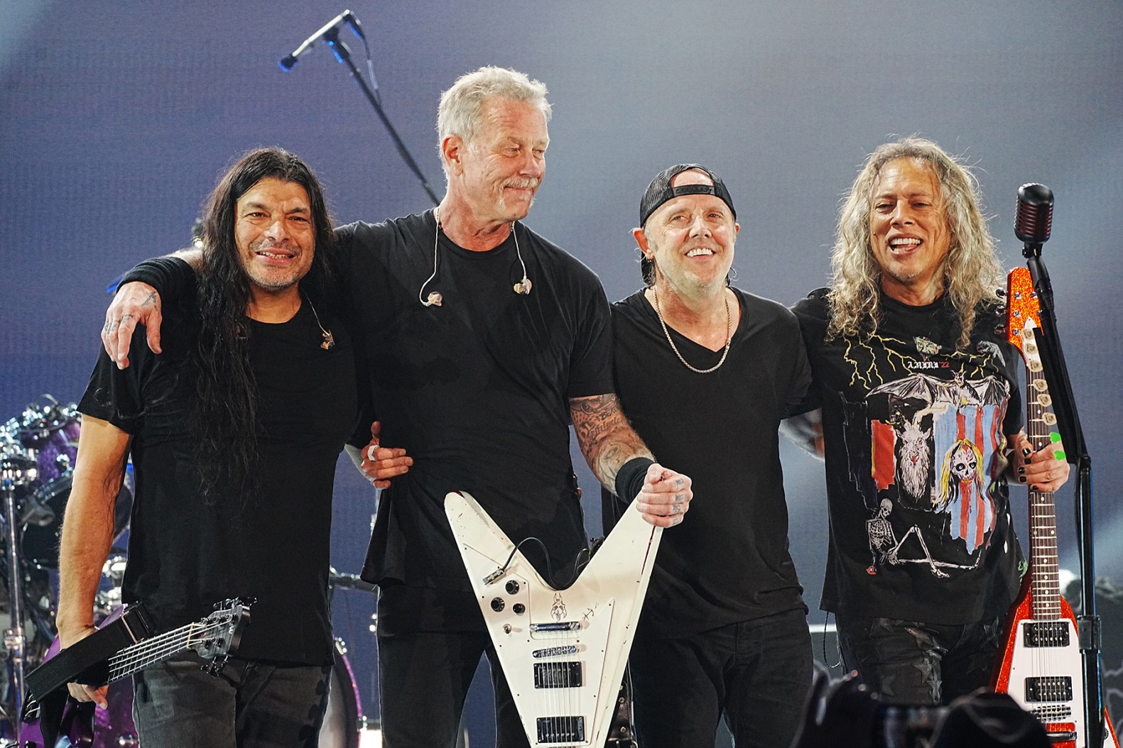  Foto zu Metallica Release '72 Seasons' Title Track 