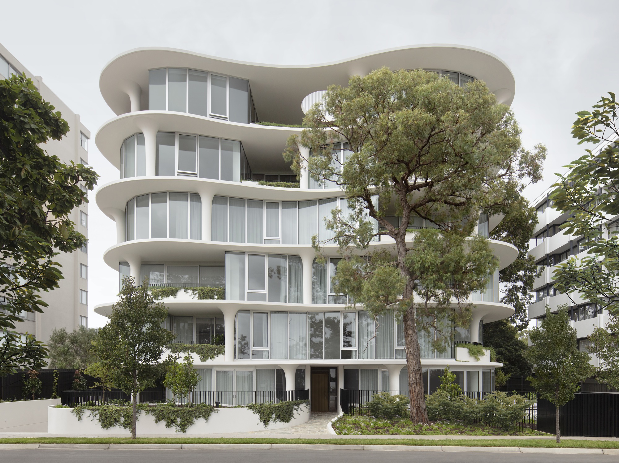  Gallery of No. 6 Sydney Street Apartments / Wood Marsh - 1 
