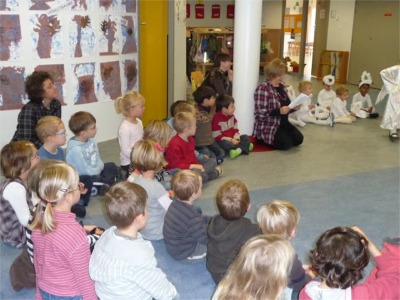  Im Rahmen der Kooperation mit der IST gab es ein kostümreiches Motiv 