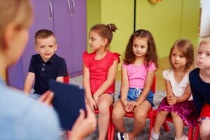  Wie das perfekte Begrüßungslied im Kindergarten Morgenkreis den Tag Bildidee 