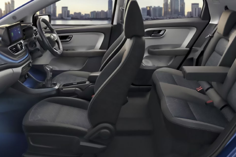 Tata Altroz Specs & Features, Configurations, Dimensions