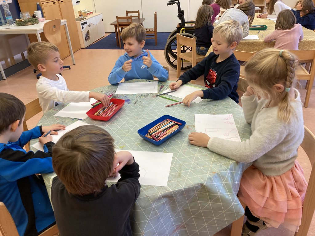 Vorlesen im Kindergarten – Deutsche Schule Prag Motiv 