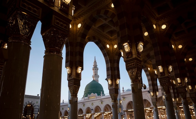 Kubah hijau dan menara di Masjid Nabawi di Madinah juga dikenal sebagai