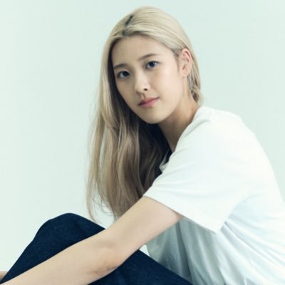 女子バレー日本代表でとくべチュポーズ使われてる！