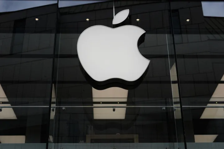 APPLE | Liberal.gr