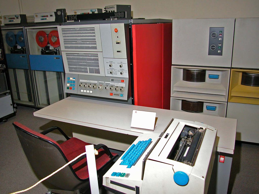  IBM 360 - Computer History Museum s1 005r 